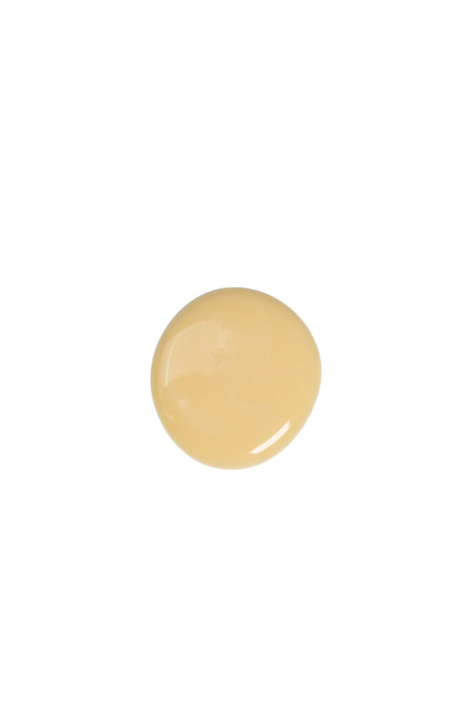 Clauderer Milk Drops No. 3, a nourishing and purifying treatment for normal to dry scalps