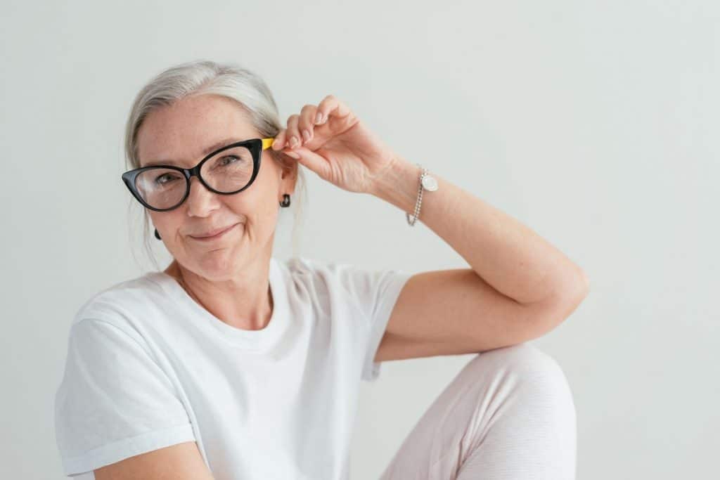 Chute de cheveux chez la femme senior, prévention et traitement 25