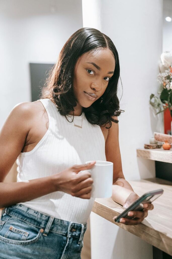 Cheveux texturés : stimuler la pousse et traiter votre cuir chevelu sensible 3