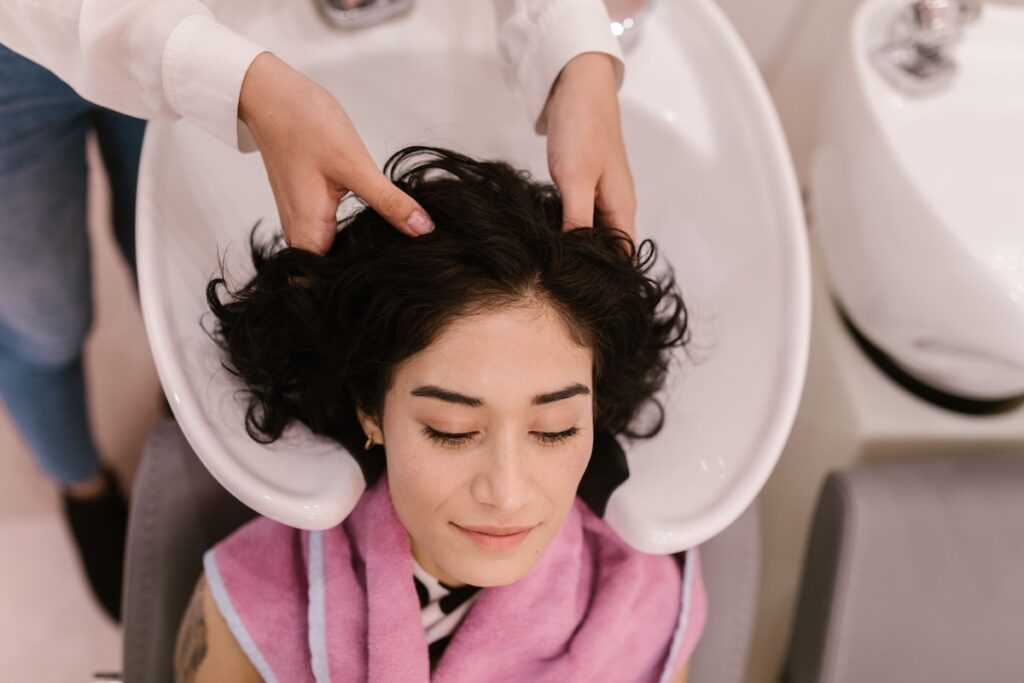 Massage efficace du cuir chevelu : comment faire? 2