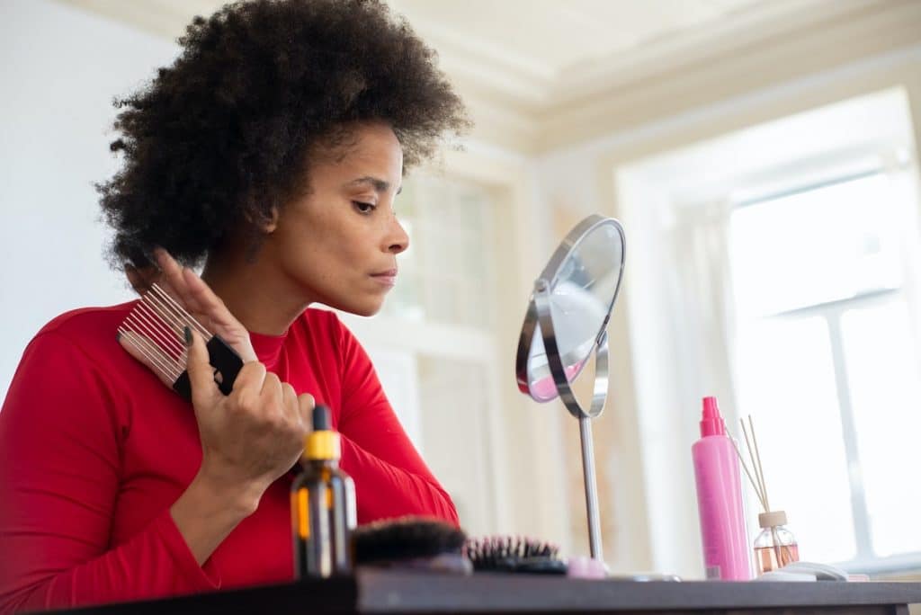 Nos conseils pour mieux faire pousser les cheveux afros, crépus, métissés